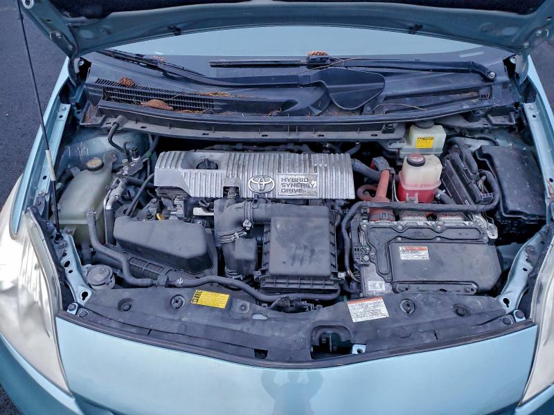 Фото 11 - TOYOTA PRIUS