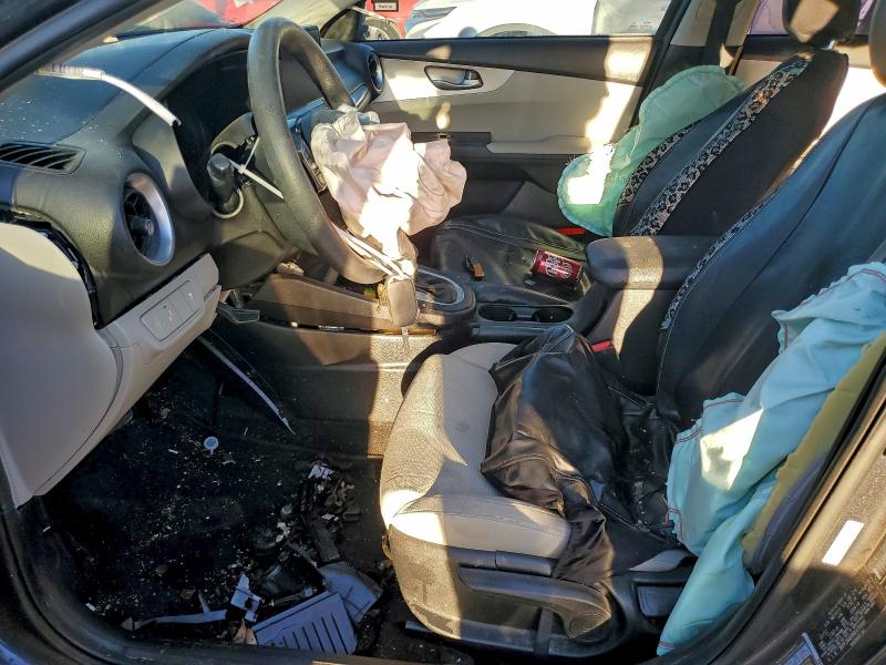 Фото 7 - KIA FORTE