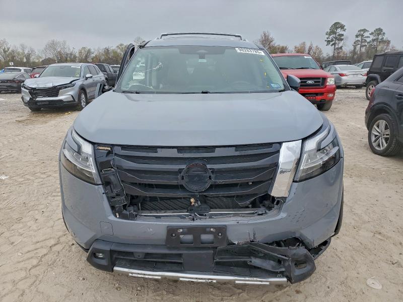 Фото 5 - NISSAN PATHFINDER