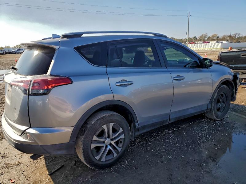 Фото 3 - TOYOTA RAV4