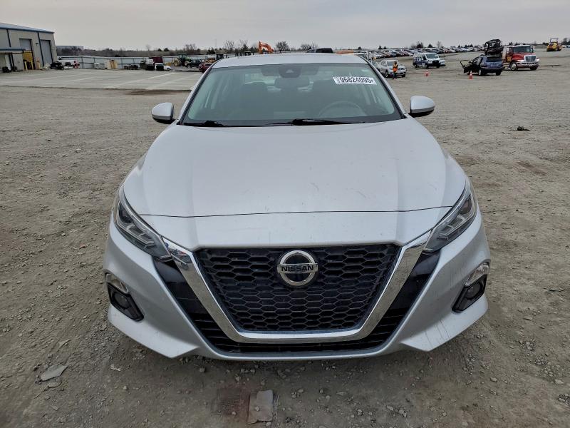 Фото 5 - NISSAN ALTIMA