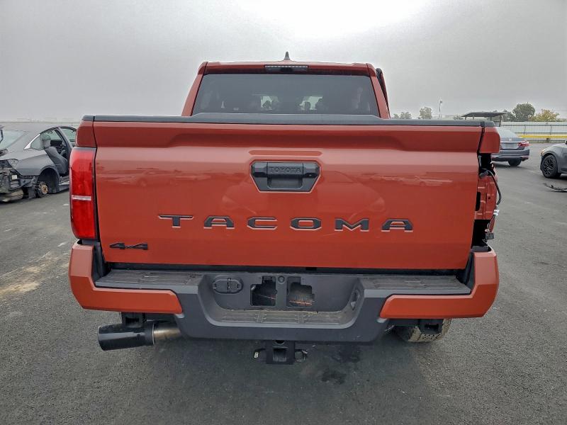 Фото 6 - TOYOTA TACOMA
