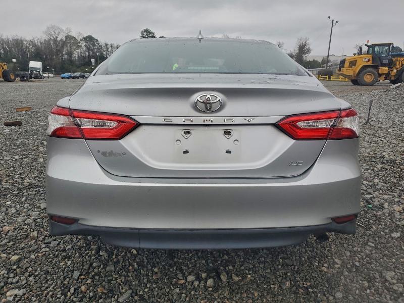Фото 6 - TOYOTA CAMRY