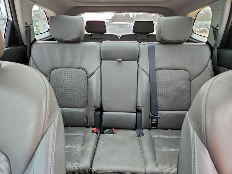 Фото 10 - HYUNDAI SANTA FE