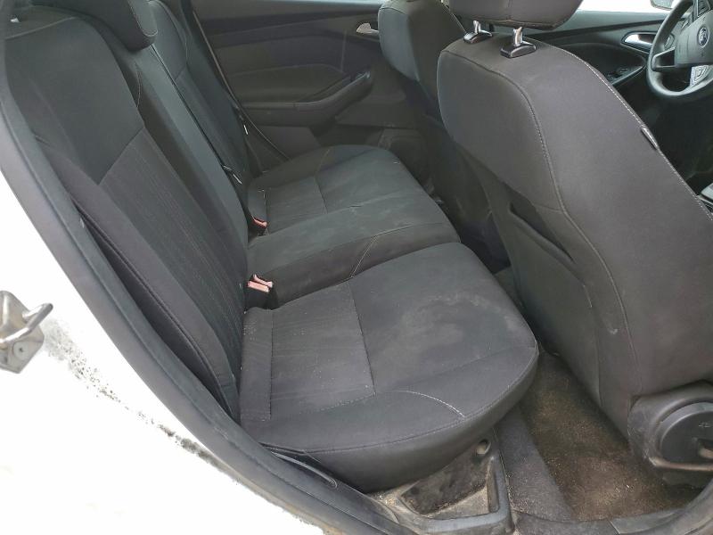 Фото 10 - FORD FOCUS