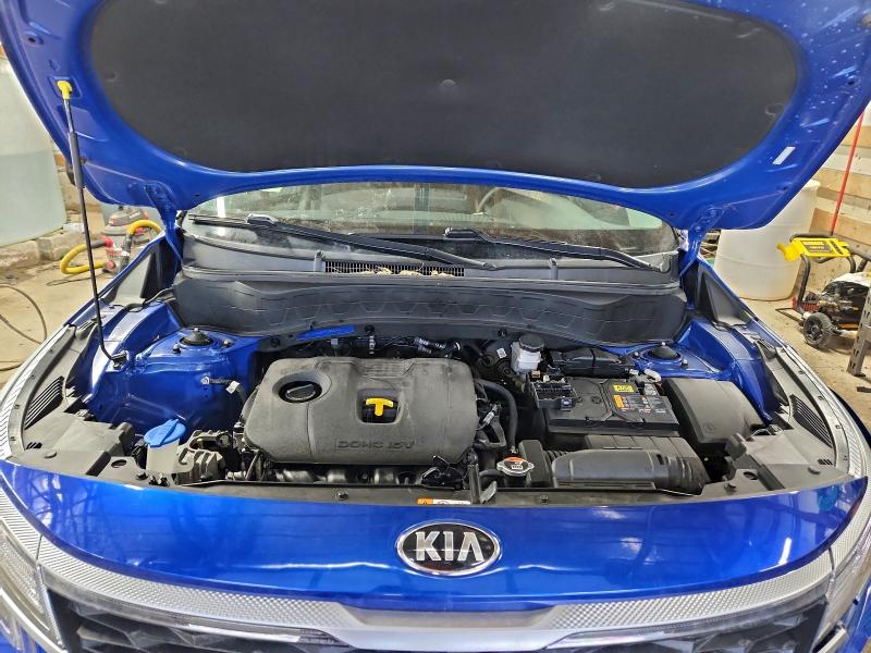 Фото 12 - KIA SELTOS