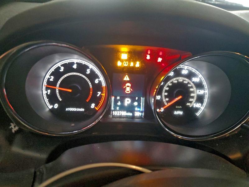 Фото 9 - MITSUBISHI OUTLANDER