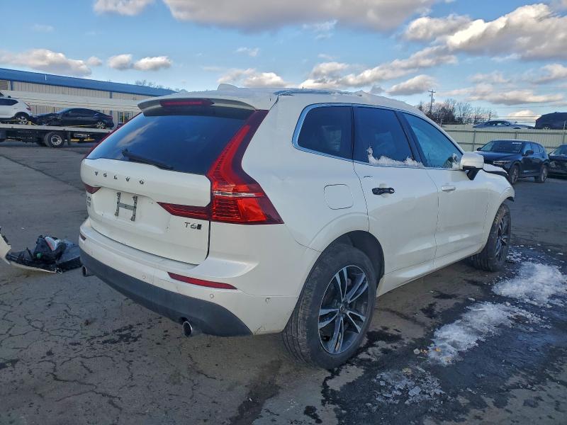 Фото 3 - VOLVO XC60