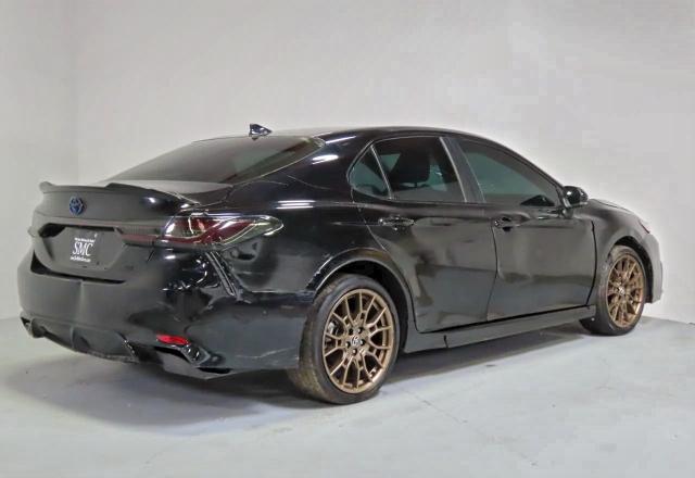 Фото 3 - TOYOTA CAMRY