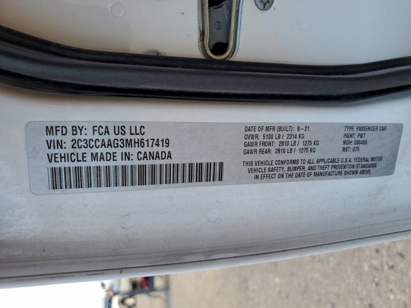 Фото 12 - CHRYSLER 300