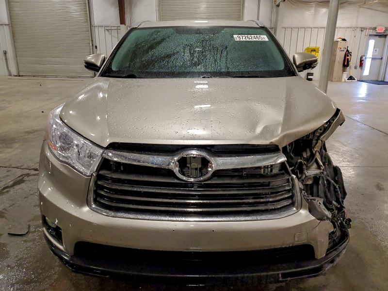 Фото 5 - TOYOTA HIGHLANDER