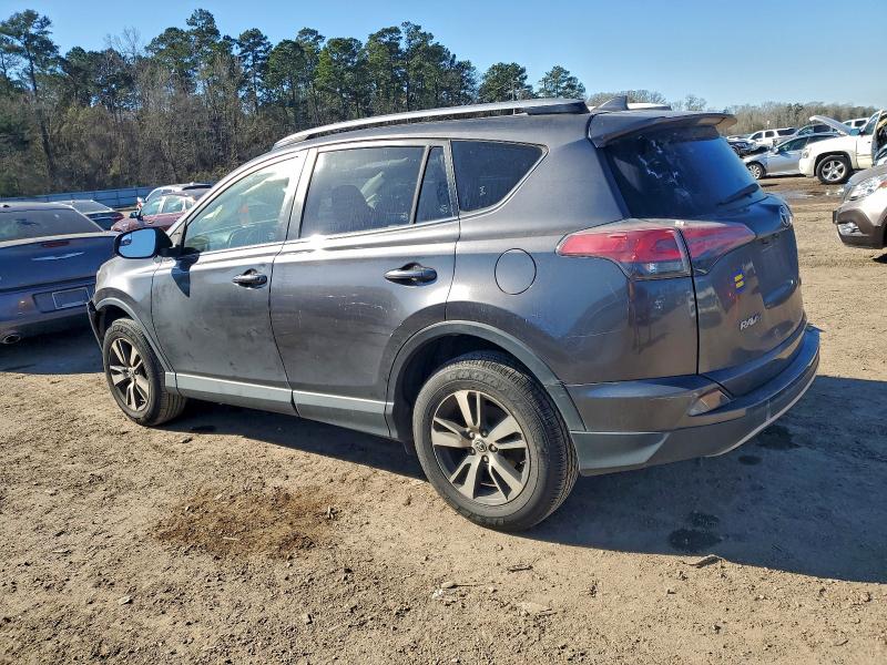 Фото 2 - TOYOTA RAV4