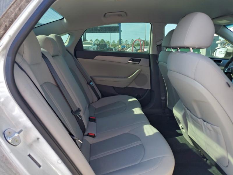 Фото 10 - HYUNDAI SONATA