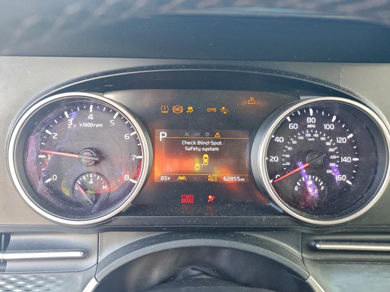 Фото 9 - KIA CARNIVAL L