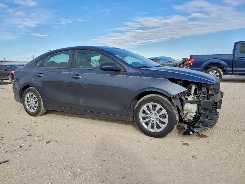 Фото 4 - KIA FORTE