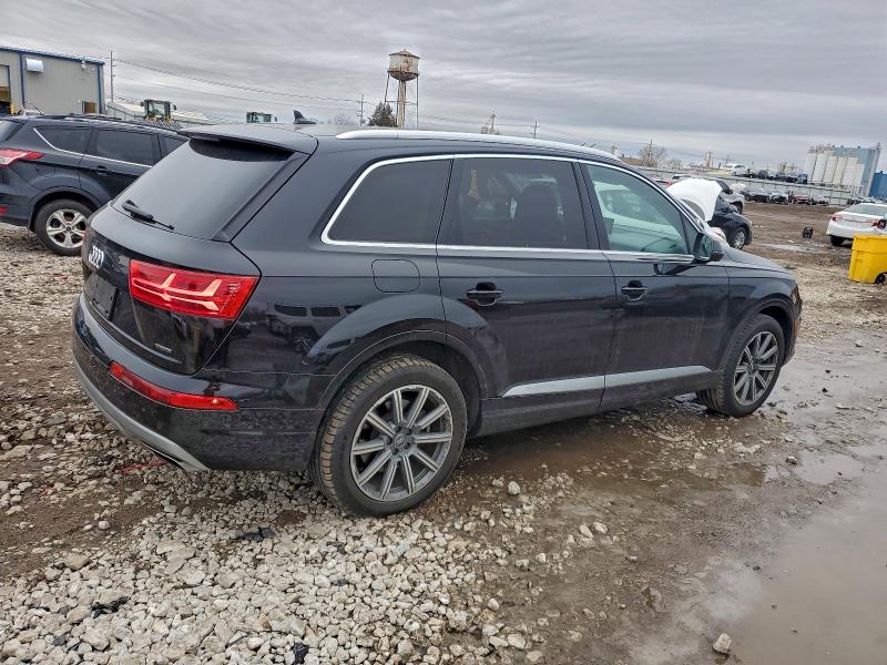 Фото 3 - AUDI Q7