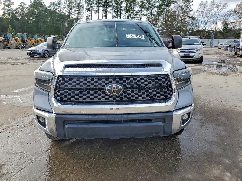 Фото 5 - TOYOTA TUNDRA