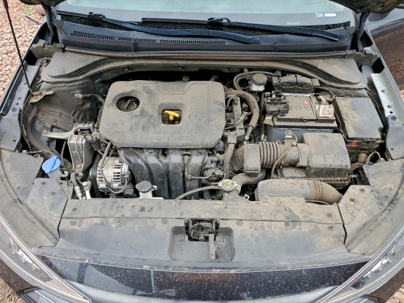 Фото 11 - HYUNDAI ELANTRA