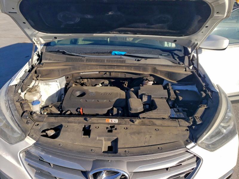 Фото 12 - HYUNDAI SANTA FE