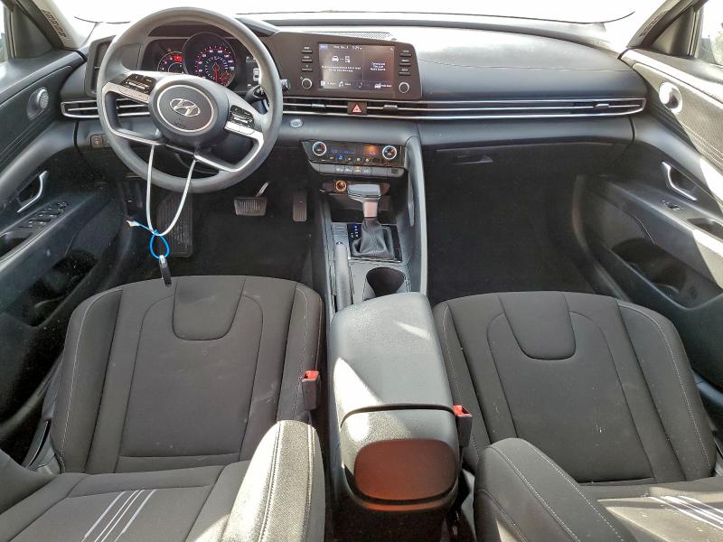 Фото 8 - HYUNDAI ELANTRA