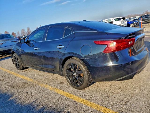Фото 2 - NISSAN MAXIMA