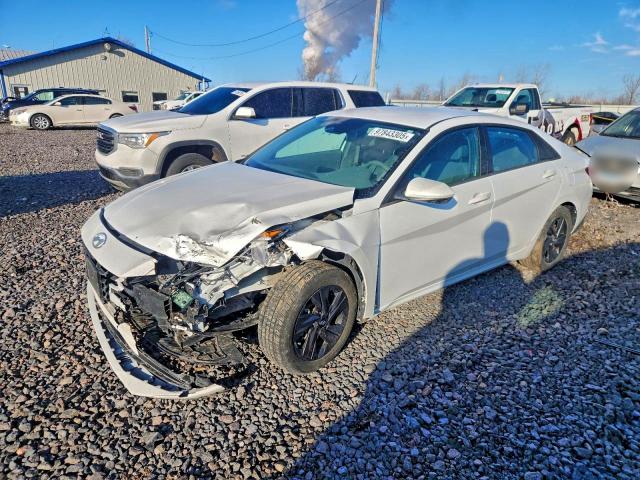 Фото 1 - HYUNDAI ELANTRA