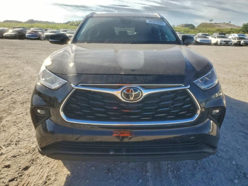 Фото 5 - TOYOTA HIGHLANDER