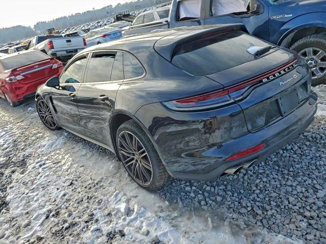 Фото 2 - PORSCHE PANAMERA