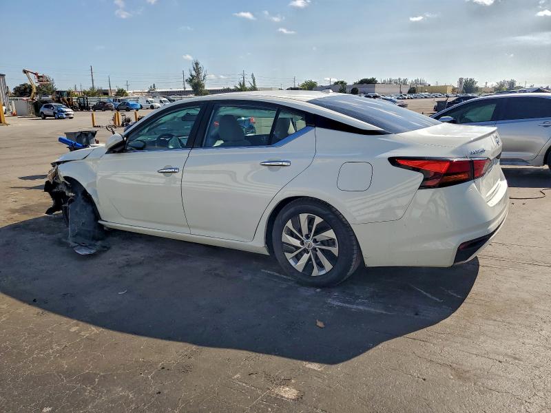 Фото 2 - NISSAN ALTIMA