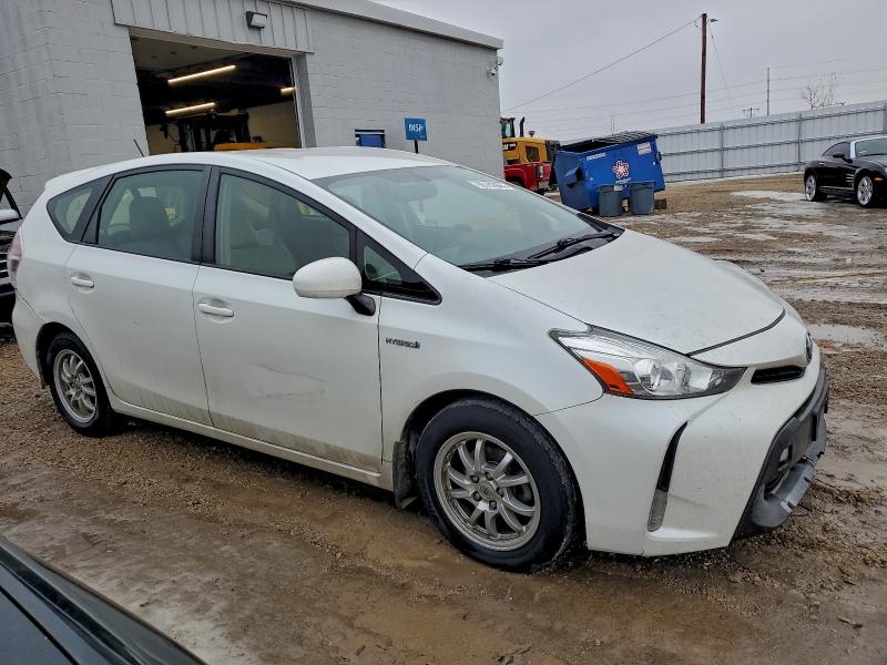 Фото 4 - TOYOTA PRIUS