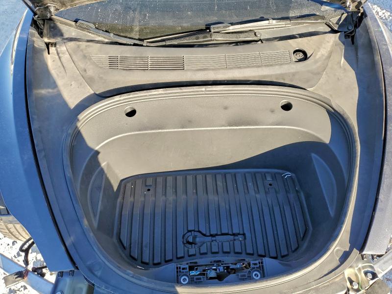 Фото 11 - TESLA MODEL 3