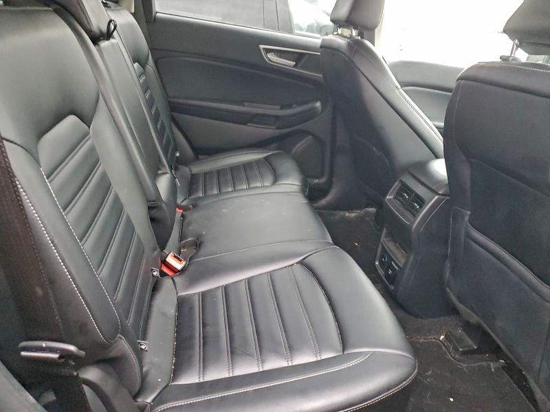 Фото 10 - FORD EDGE