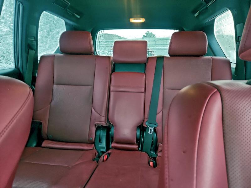 Фото 10 - LEXUS GX