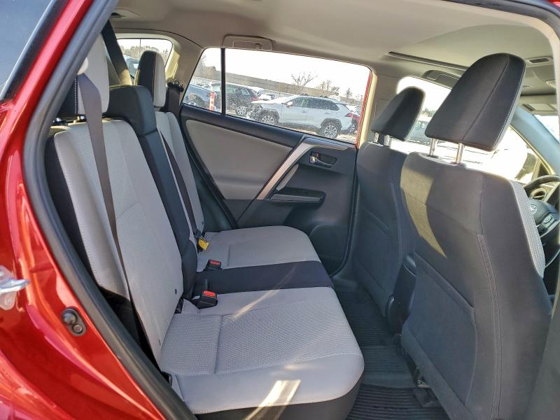 Фото 11 - TOYOTA RAV4