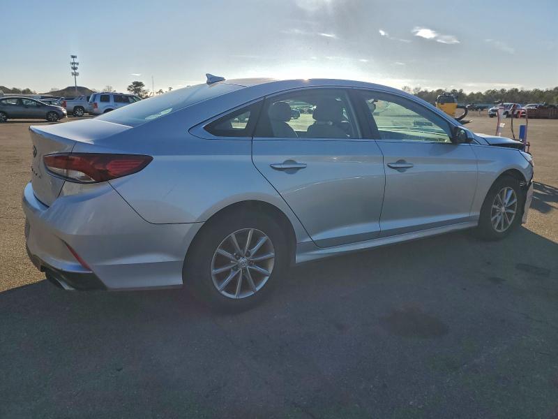 Фото 3 - HYUNDAI SONATA