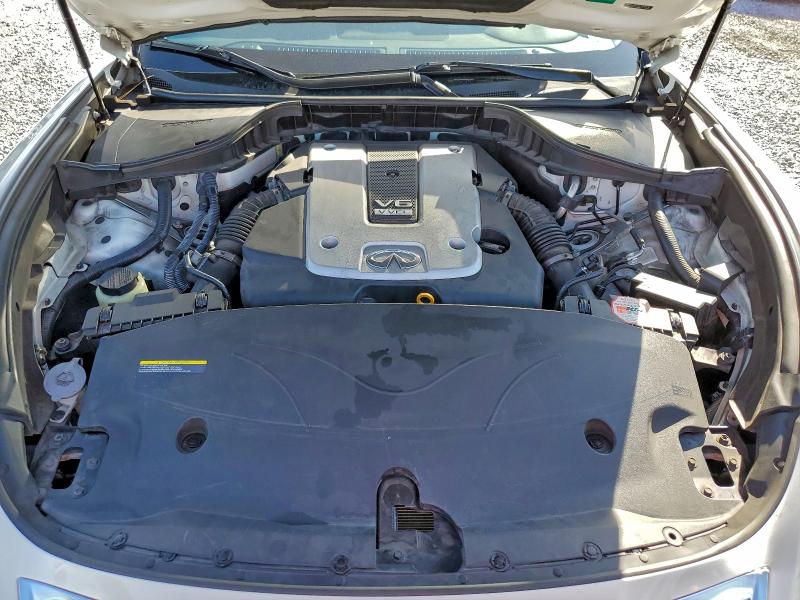 Фото 11 - INFINITI Q70