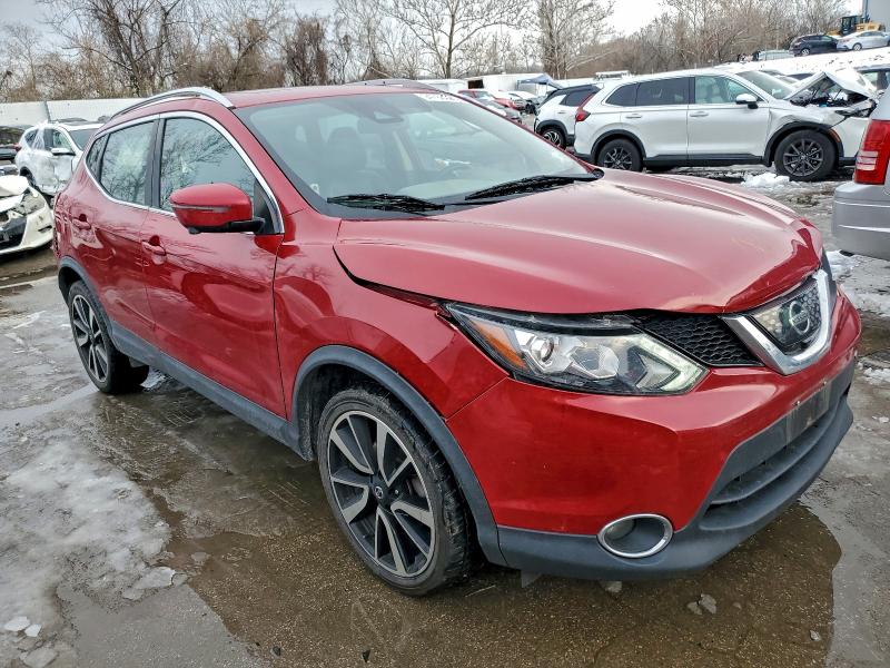 Фото 4 - NISSAN ROGUE