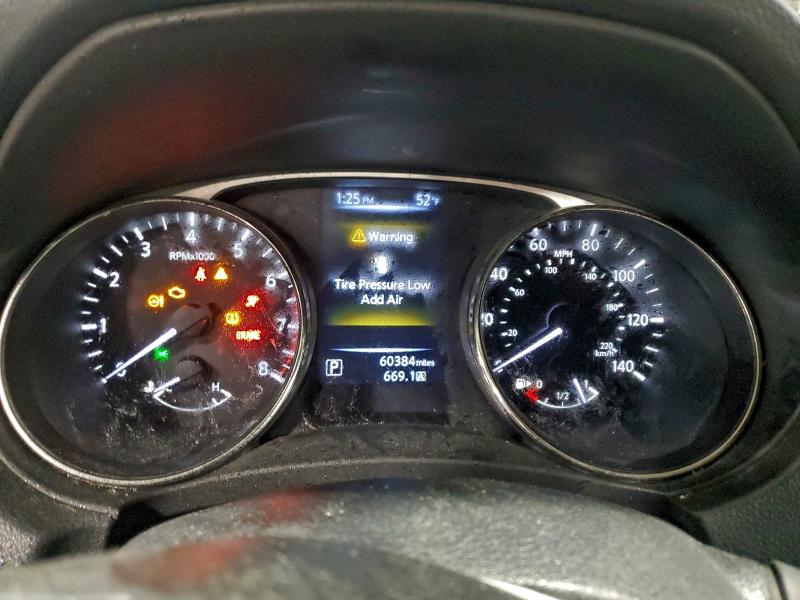 Фото 9 - NISSAN ROGUE