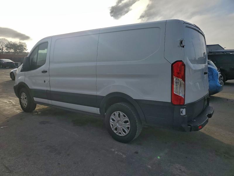 Фото 2 - FORD TRANSIT