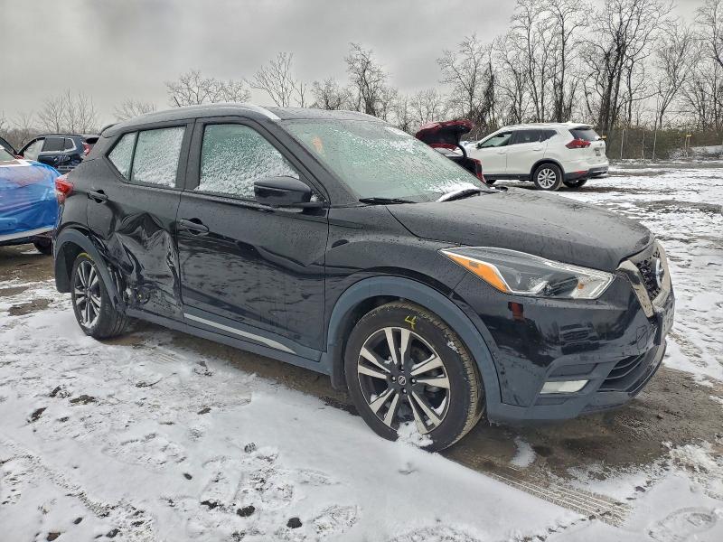 Фото 4 - NISSAN KICKS