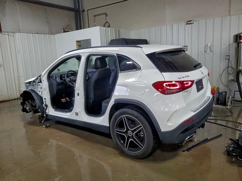 Фото 2 - MERCEDES-BENZ GLA-CLASS