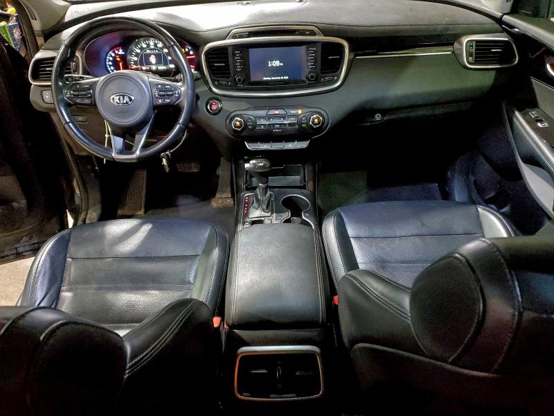 Фото 8 - KIA SORENTO