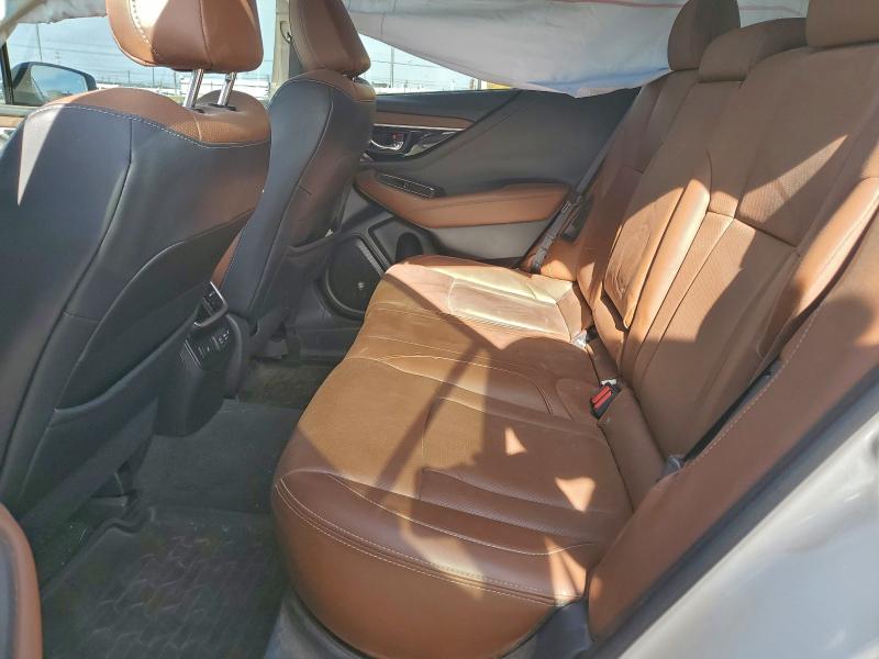 Фото 11 - SUBARU OUTBACK