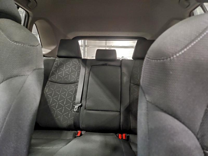 Фото 10 - TOYOTA RAV4