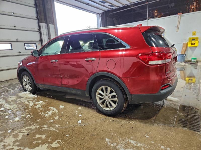 Фото 2 - KIA SORENTO