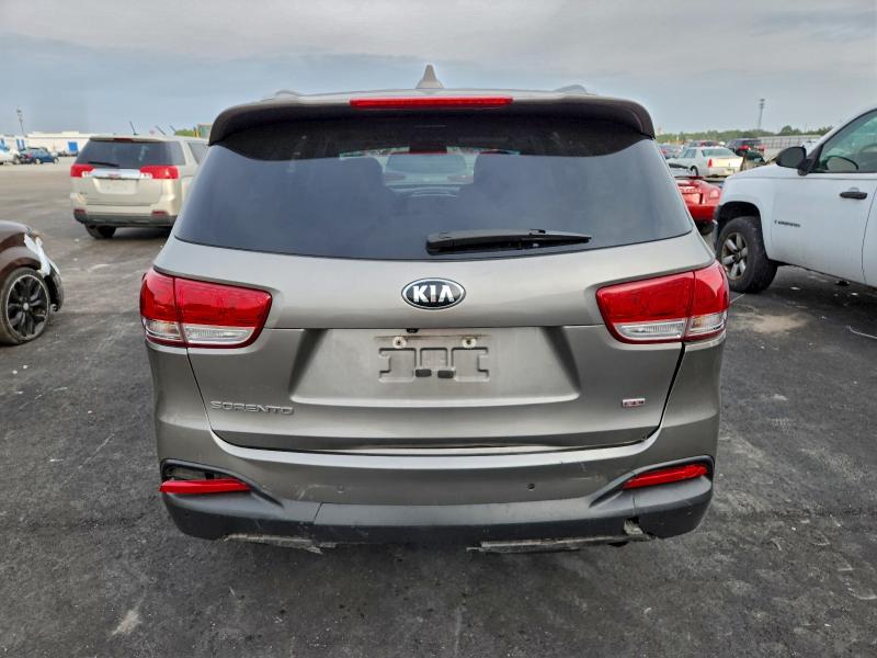 Фото 6 - KIA SORENTO