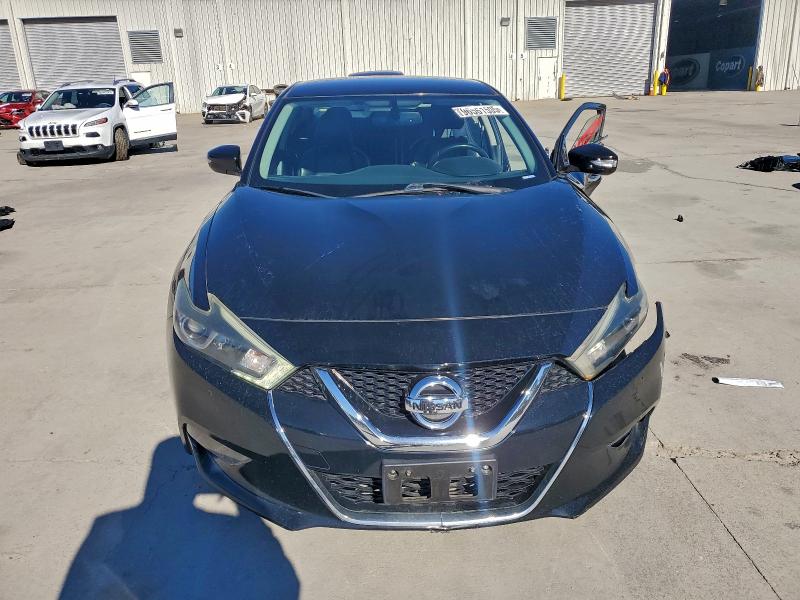 Фото 5 - NISSAN MAXIMA