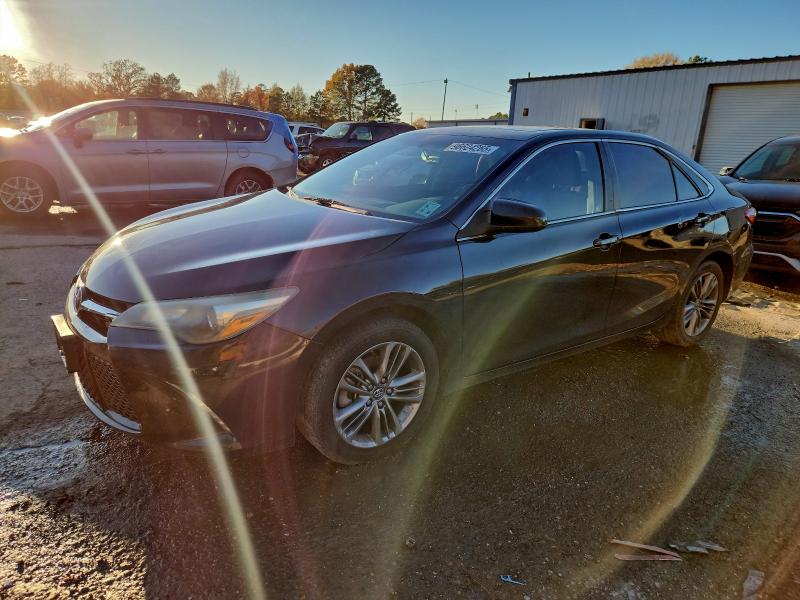 Фото 1 - TOYOTA CAMRY