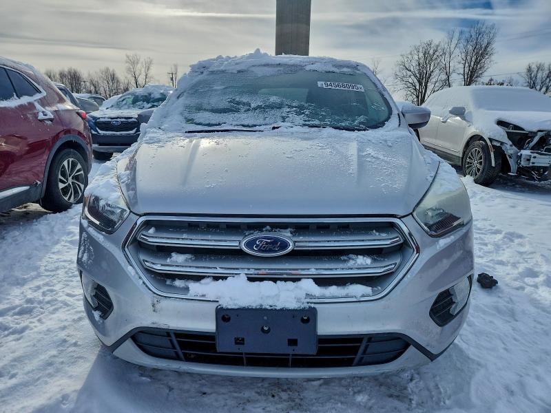 Фото 5 - FORD ESCAPE