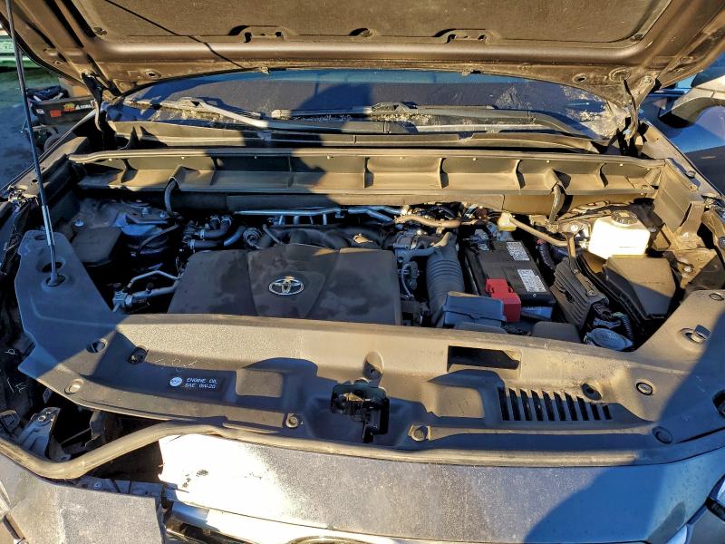 Фото 12 - TOYOTA HIGHLANDER